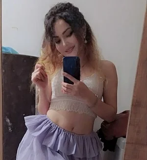 Cute Call Girl in Delhi